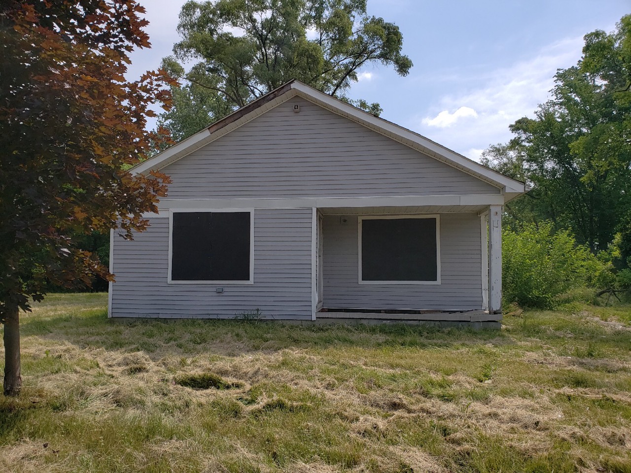 14322 Auburn front exterior.jpg